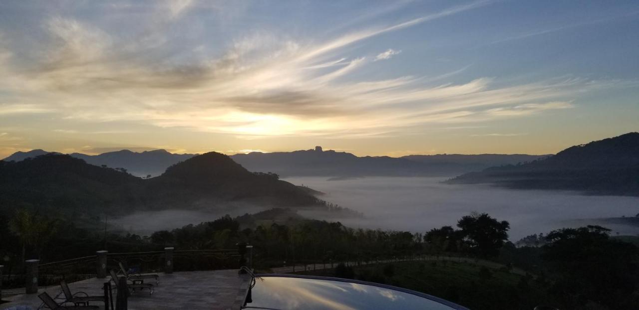 Pousada Aldeia Manacas São Bento do Sapucaí Buitenkant foto